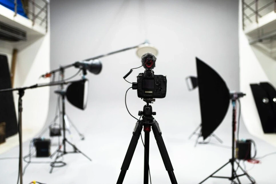 loading image